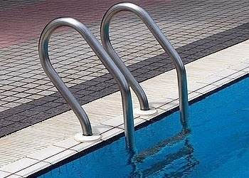 Schwimmbadstufen | Schibler Metallbauteile